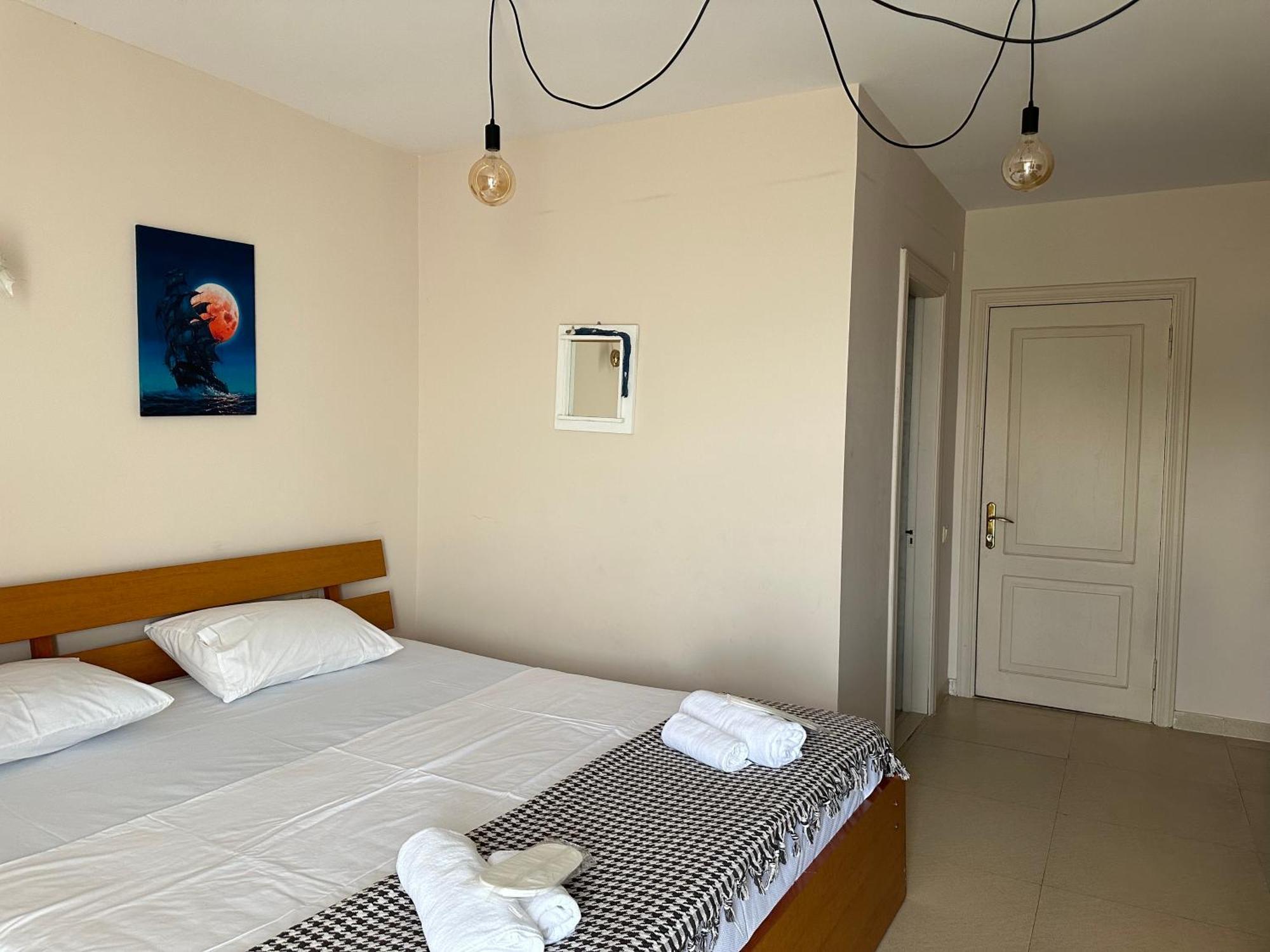 אורקי Claude Monet Beach Hotel מראה חיצוני תמונה