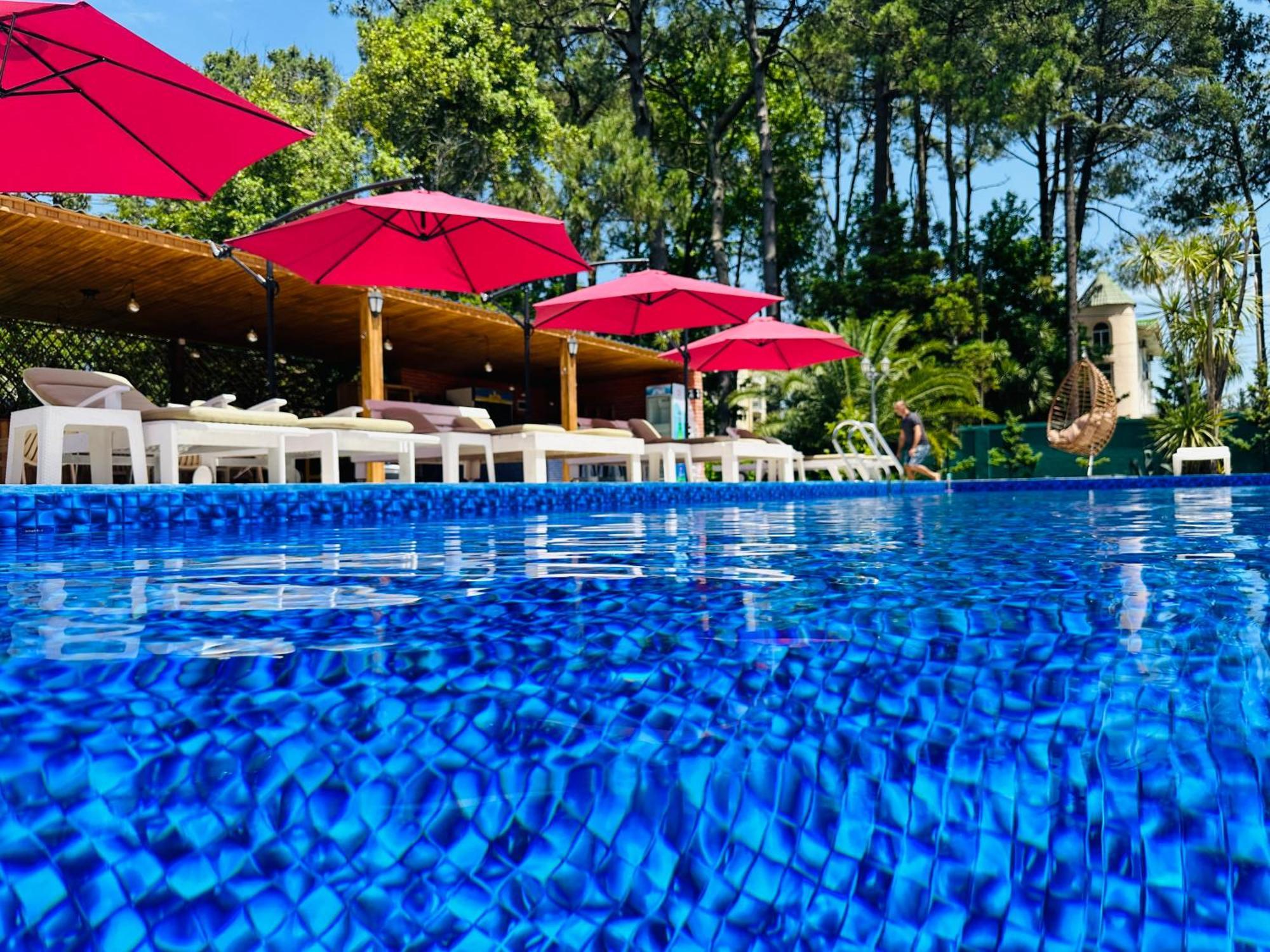 אורקי Claude Monet Beach Hotel מראה חיצוני תמונה