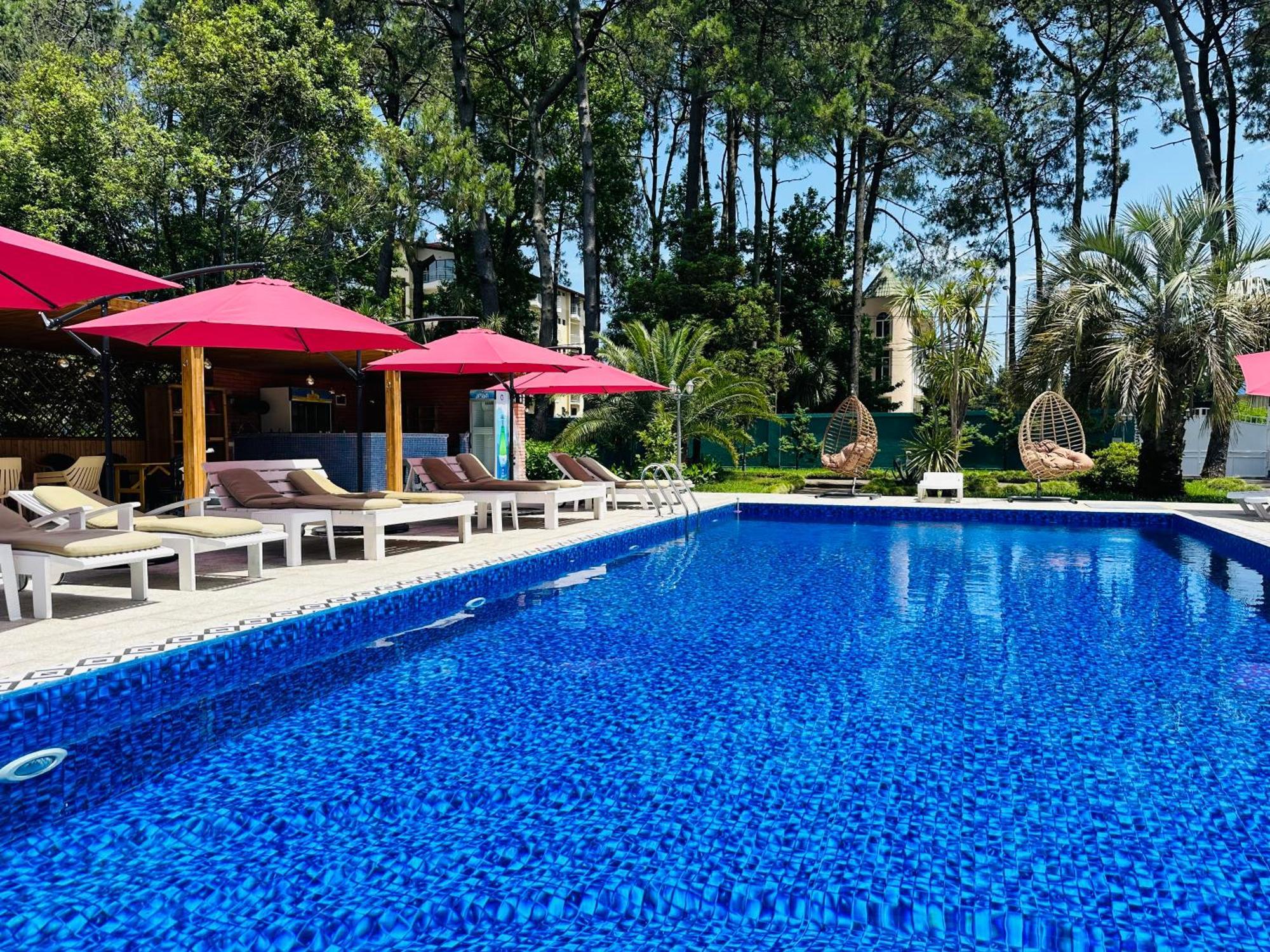 אורקי Claude Monet Beach Hotel מראה חיצוני תמונה