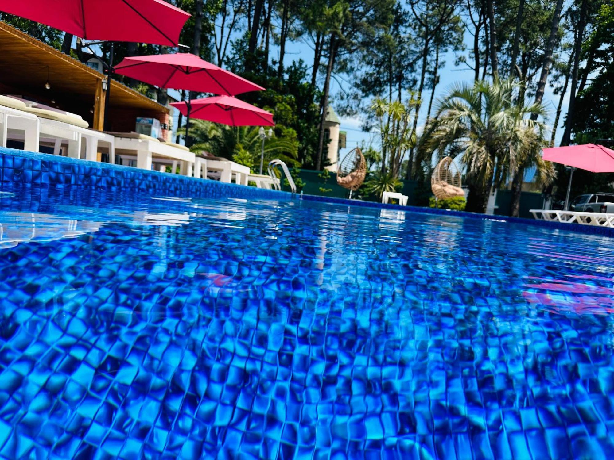 אורקי Claude Monet Beach Hotel מראה חיצוני תמונה